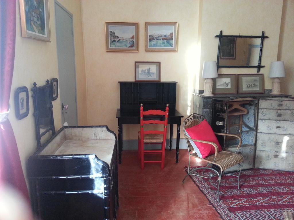 La Maison De L'Oenologue Poucharramet Bilik gambar